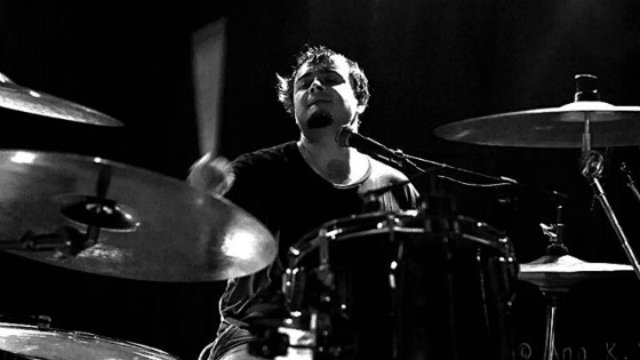 Koju pičku materinu čekamo?